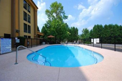 фото отеля Holiday Inn Express Forsyth