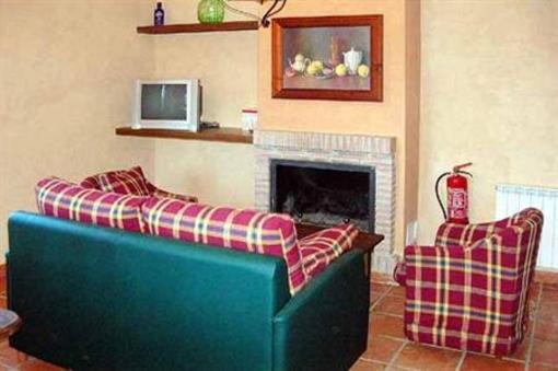 фото отеля Caserio del Colmenar Alojamientos de Turismo Rural Huetor de Santillan