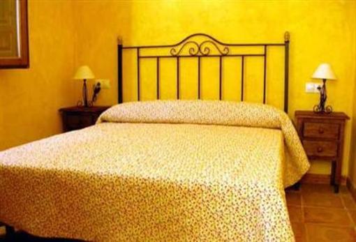 фото отеля Caserio del Colmenar Alojamientos de Turismo Rural Huetor de Santillan