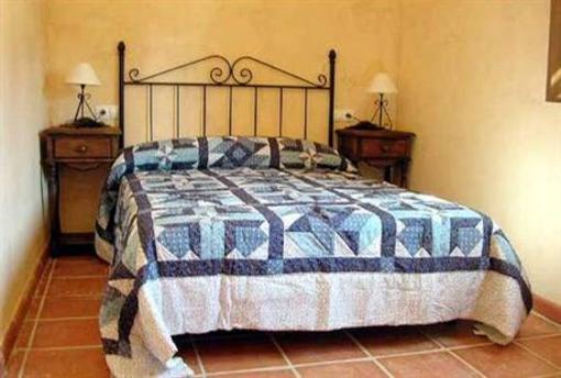 фото отеля Caserio del Colmenar Alojamientos de Turismo Rural Huetor de Santillan