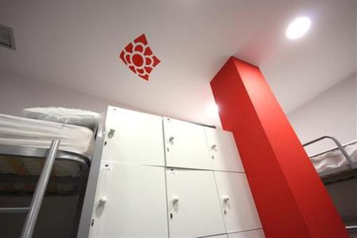 фото отеля Botxo Gallery Youth Hostel