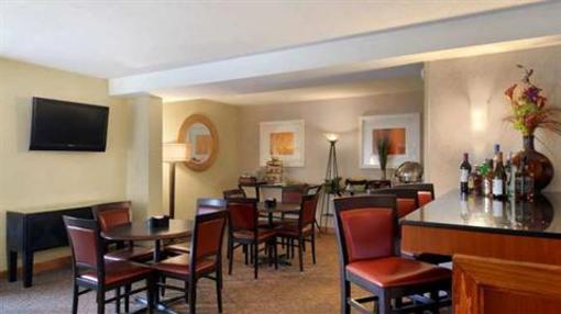 фото отеля Doubletree Hotel Johnson City