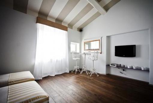 фото отеля Sestosenso Suites
