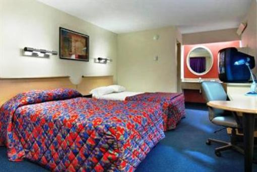фото отеля Red Roof Inn Louisville Fair & Expo Jeffersontown