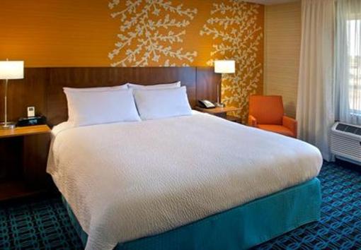 фото отеля Fairfield Inn & Suites Watertown Thousand Islands