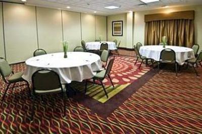 фото отеля Holiday Inn Express & Suites Tupelo