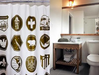 фото отеля Basecamp Hotel