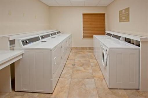 фото отеля Candlewood Suites Houston The Woodlands