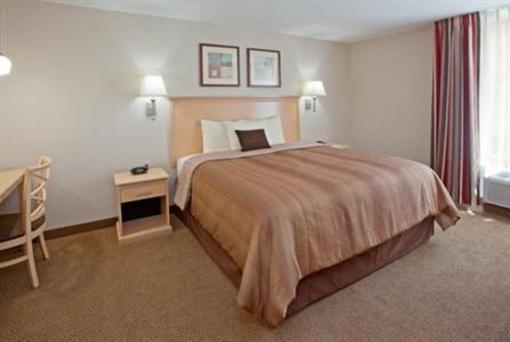 фото отеля Candlewood Suites Houston The Woodlands