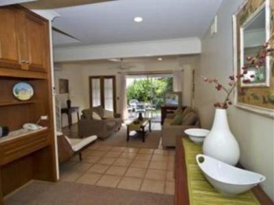 фото отеля Noosa Entrance Waterfront Resort