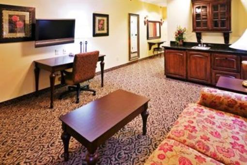 фото отеля Holiday Inn Express Hotel & Suites Sulphur Springs