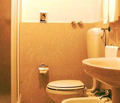 фото отеля Dimora Napoletana Bed & Breakfast Naples