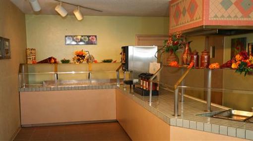 фото отеля Hotel Trinity InnSuites Fort Worth DFW