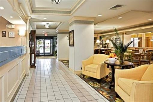 фото отеля Holiday Inn Express Hotel & Suites University Wilmington (North Carolina)