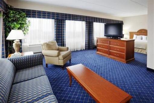 фото отеля Holiday Inn University Charlotte (North Carolina)