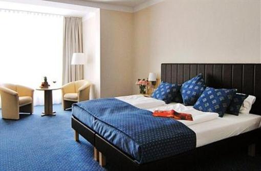 фото отеля Conferenz Partner Hotel Töwerland Steinfeld (Lower Saxony)