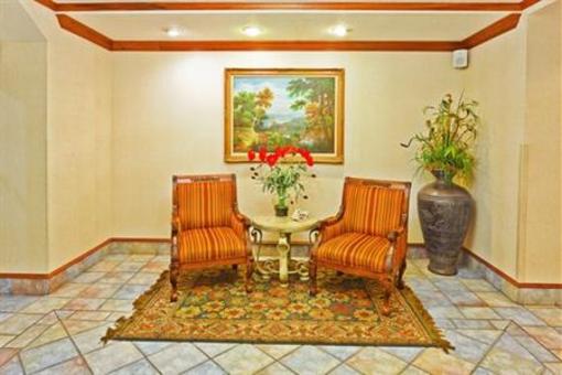 фото отеля Holiday Inn Express Hotel & Suites Chattanooga East Ridge