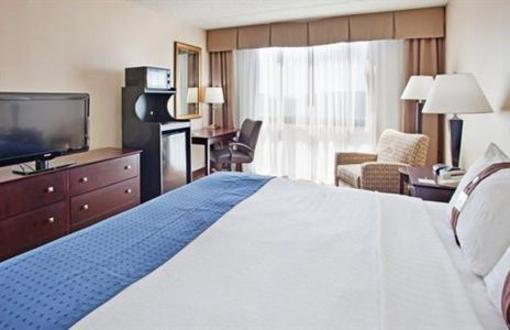 фото отеля Holiday Inn Northeast Kansas City (Missouri)