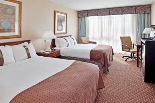 фото отеля Holiday Inn Northeast Kansas City (Missouri)