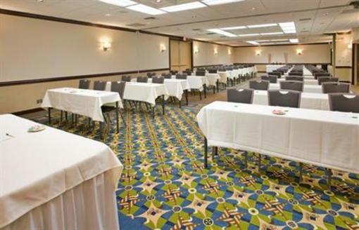 фото отеля Holiday Inn Northeast Kansas City (Missouri)