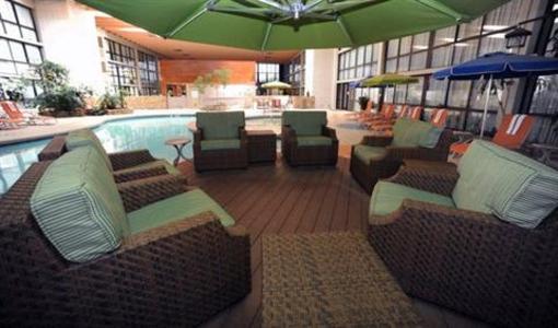фото отеля Holiday Inn Northeast Kansas City (Missouri)