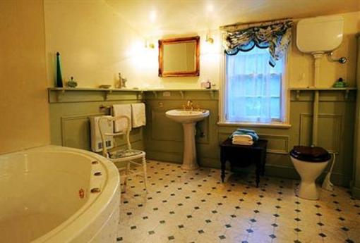 фото отеля Alice's Spa Hideaways and Cottages