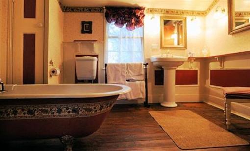 фото отеля Alice's Spa Hideaways and Cottages