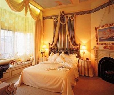 фото отеля Alice's Spa Hideaways and Cottages