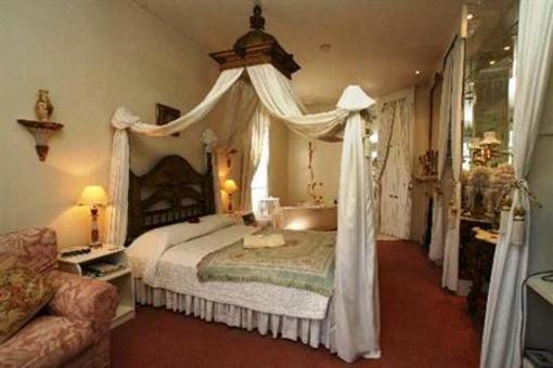 фото отеля Alice's Spa Hideaways and Cottages