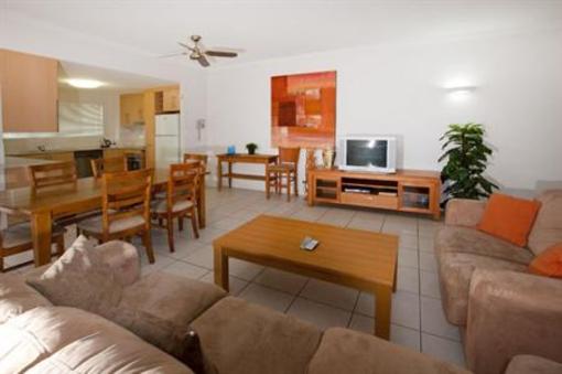 фото отеля Cairns City Apartments