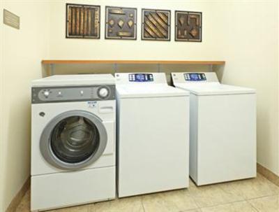 фото отеля Candlewood Suites Fayetteville (Arkansas)