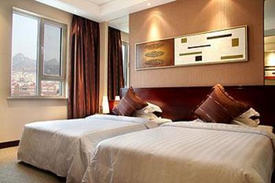 фото отеля Century Mandarin Hotel