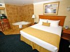 фото отеля BEST WESTERN PLUS InnSuites Airpark Ontario Hotel & Suites