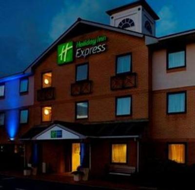 фото отеля Holiday Inn Express Swansea West M4 Jct43