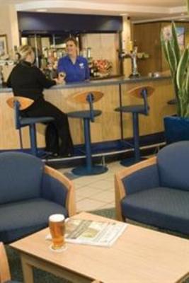 фото отеля Holiday Inn Express Swansea West M4 Jct43