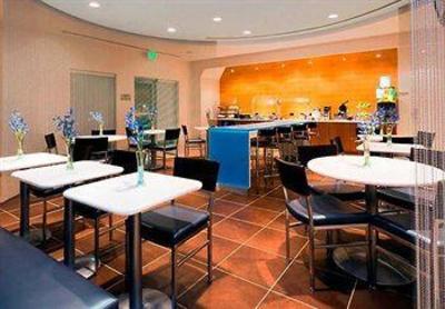 фото отеля SpringHill Suites Fairfax