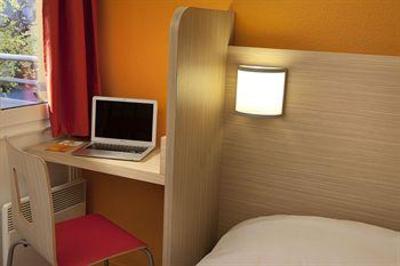 фото отеля Premiere Classe Besancon Hotel Ecole Valentin