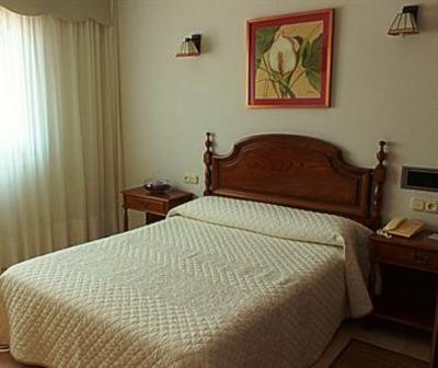 фото отеля Serantes Hotel