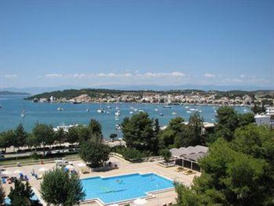 фото отеля AKS Porto Heli Hotel