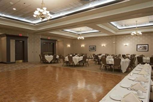фото отеля Radisson Hotel & Conference Center Kenosha
