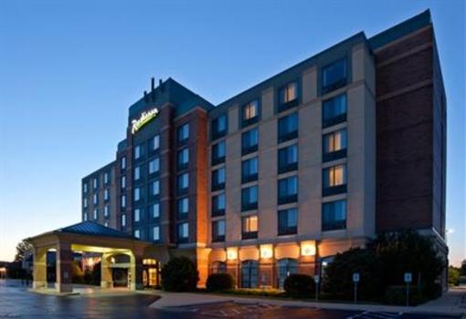 фото отеля Radisson Hotel & Conference Center Kenosha