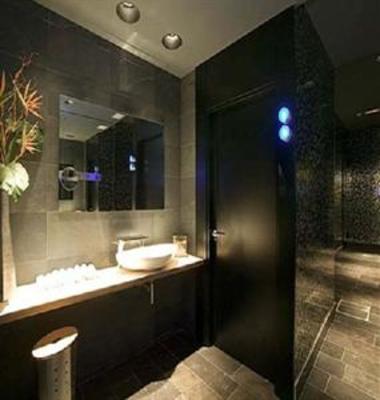 фото отеля High Tech Tamarises Bilbao