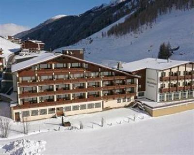фото отеля Thermal Badhotel Kirchler Tux