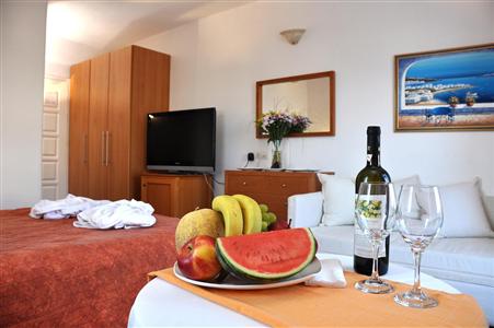 фото отеля Dionysos Hotel Ornos