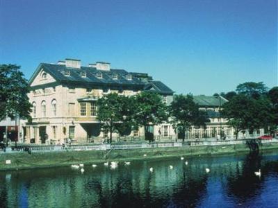 фото отеля Bedford Swan Hotel