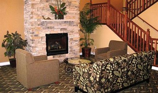 фото отеля Crossings Inn & Suites Pipestone