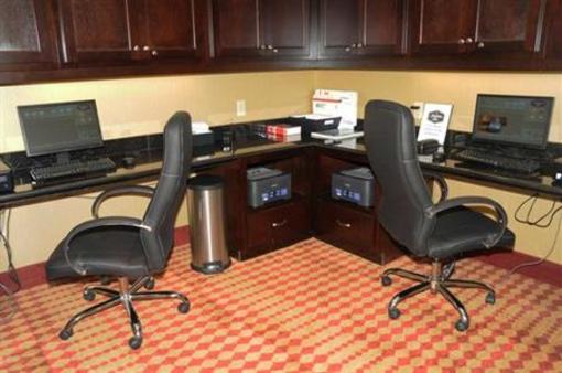 фото отеля Hampton Inn Ft Wayne/Dupont Road
