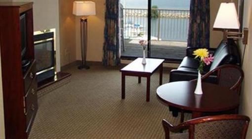 фото отеля BEST WESTERN Beacon Harbourside Inn & Conference Centre