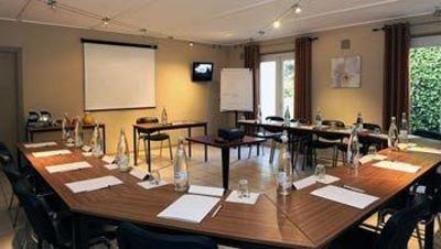 фото отеля Inter Hotel La Cristole Avignon