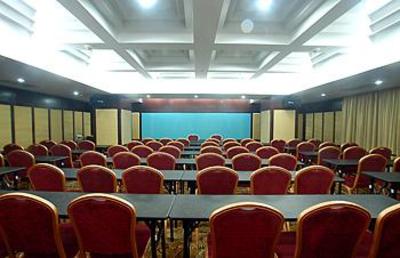 фото отеля New Pearl River International Apartment